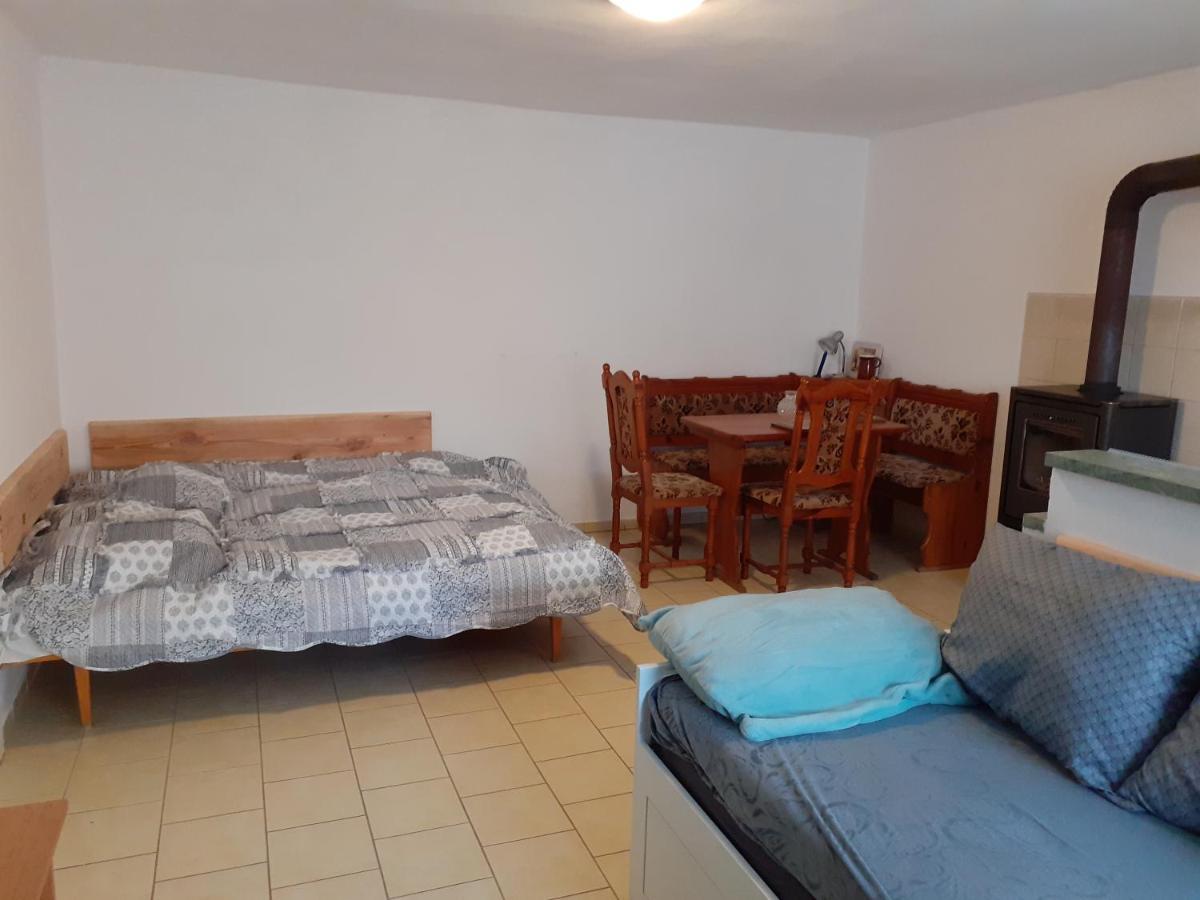 דירות Novosedly nad Nežárkou Na Chalupe U Sadky מראה חיצוני תמונה